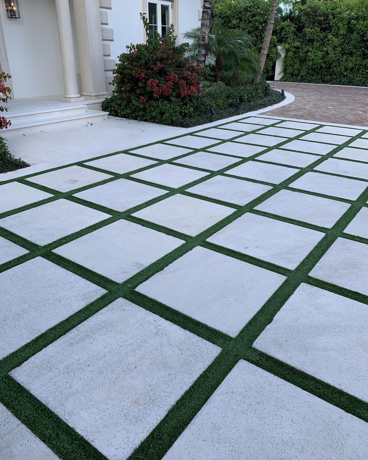 Grass-grid paver drive